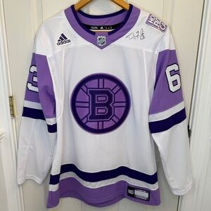 Brad Marchand Trent Fredric Signed Boston Bruins Hockey Fights Cancer Jersey